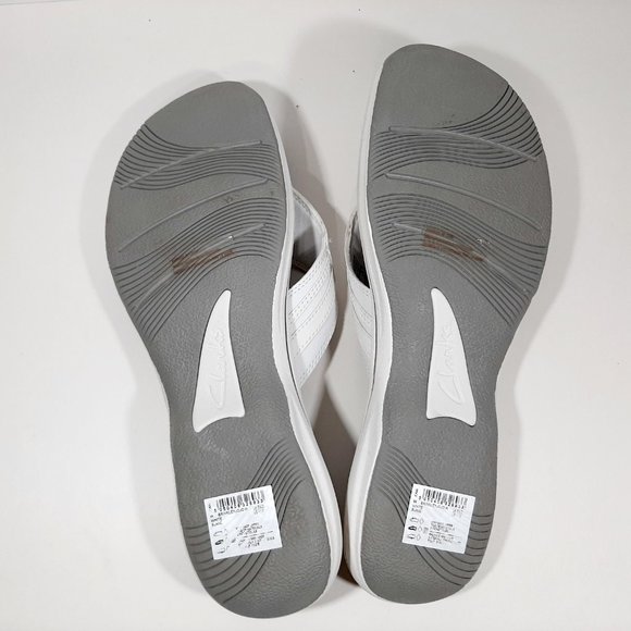 clarks flip flop sandals